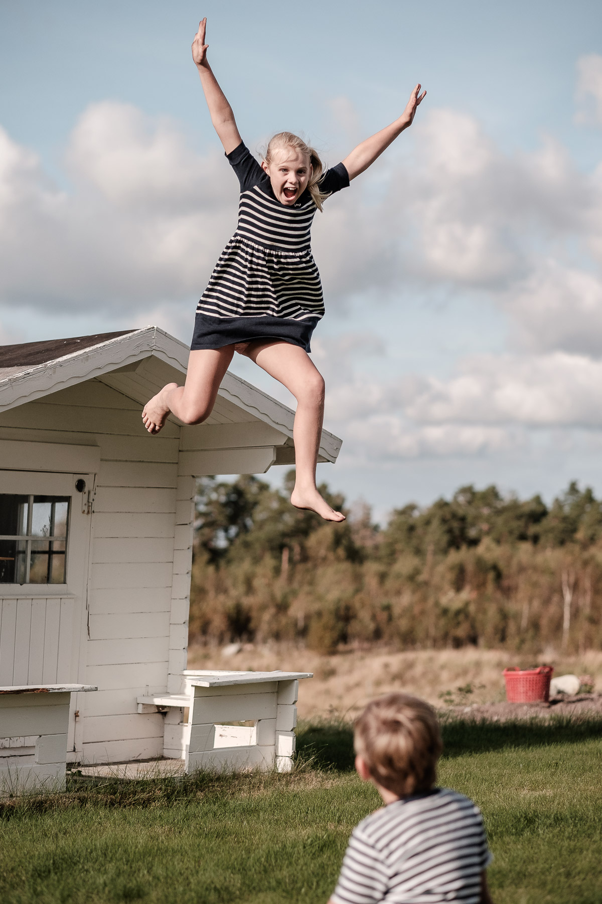 Click to enlarge image ella&emil-tanumshede-barnfotograf-ottossonphoto-1012.jpg