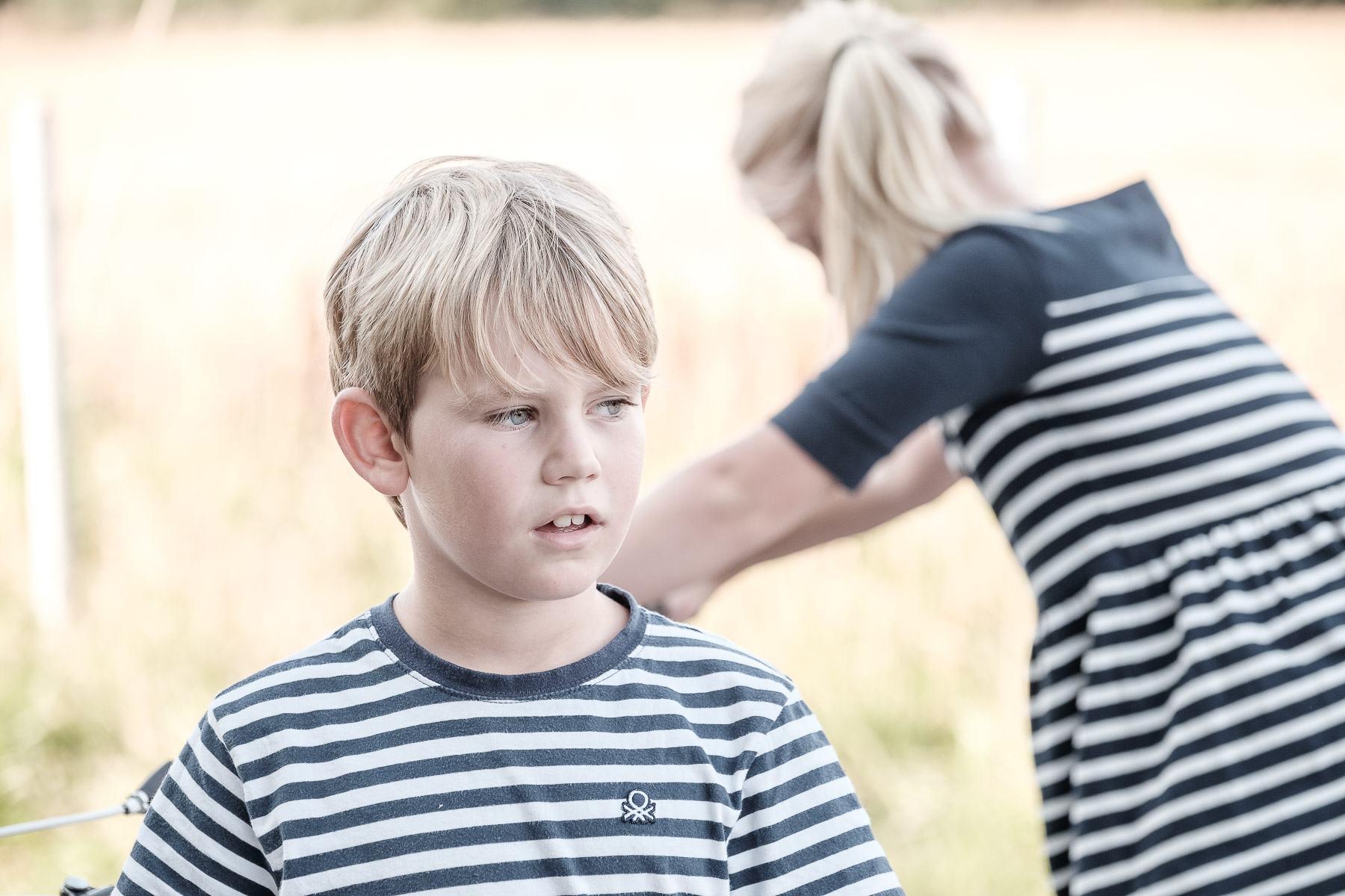 Click to enlarge image ella&emil-tanumshede-barnfotograf-ottossonphoto-1013.jpg